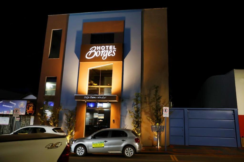 Hotel Borges Quirinopolis Exterior photo