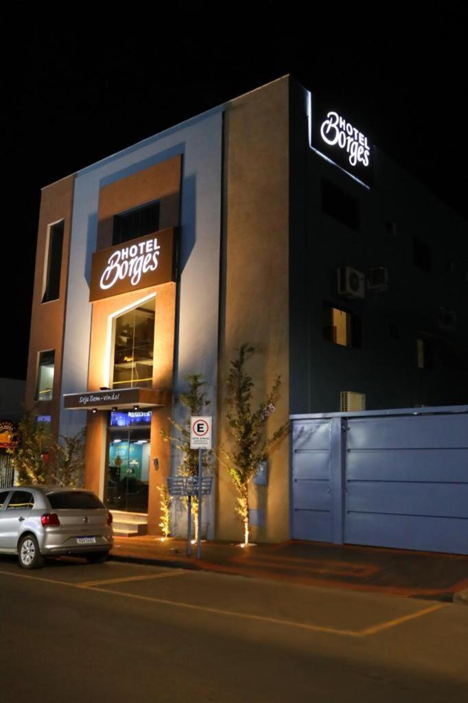 Hotel Borges Quirinopolis Exterior photo
