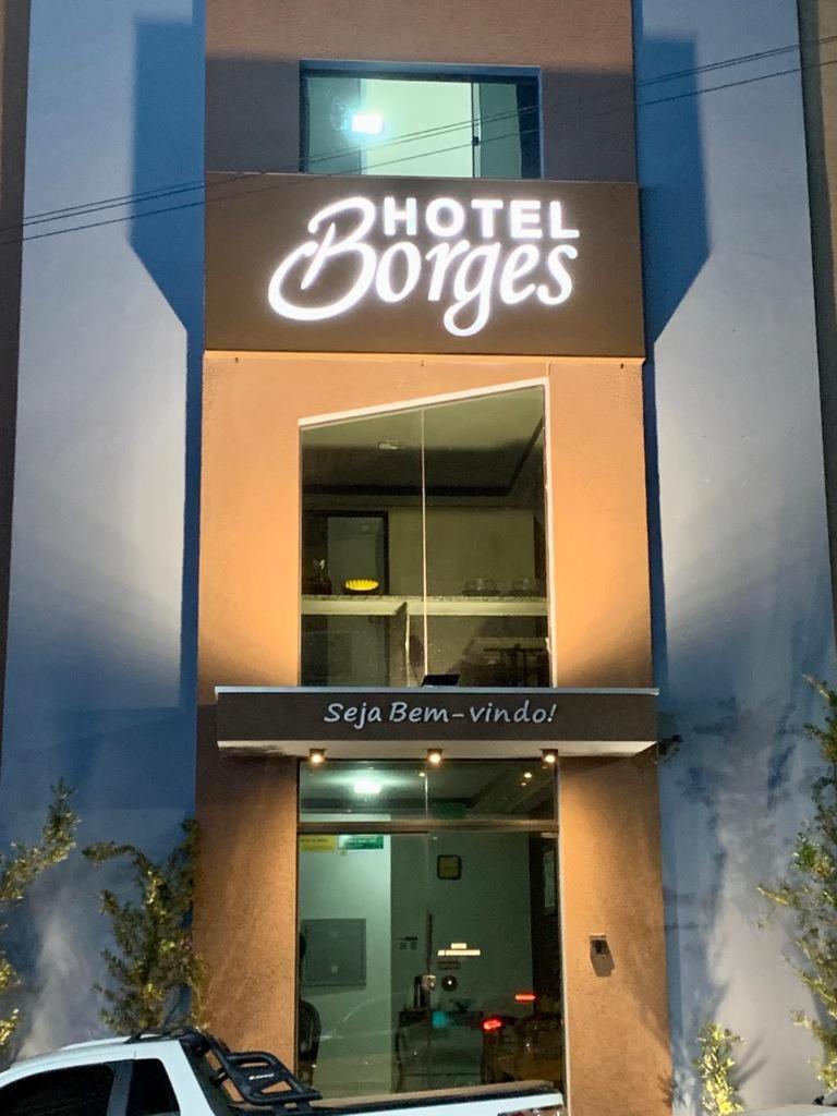 Hotel Borges Quirinopolis Exterior photo